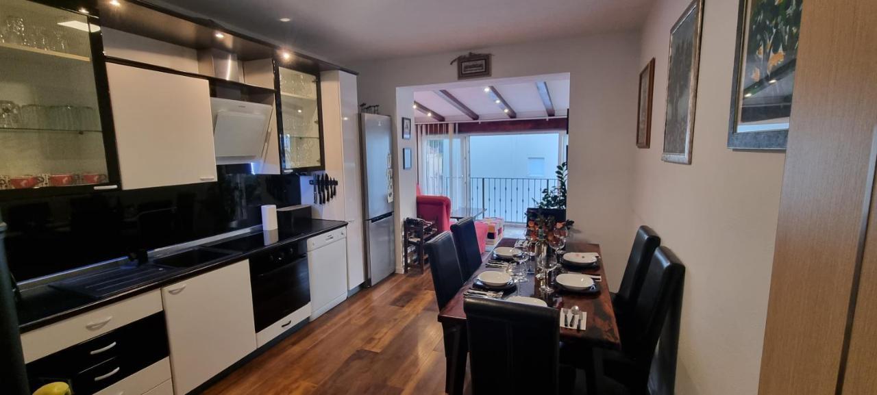 Luxurious Three Bedrooms Apartment With Two Terraces Kaštela المظهر الخارجي الصورة